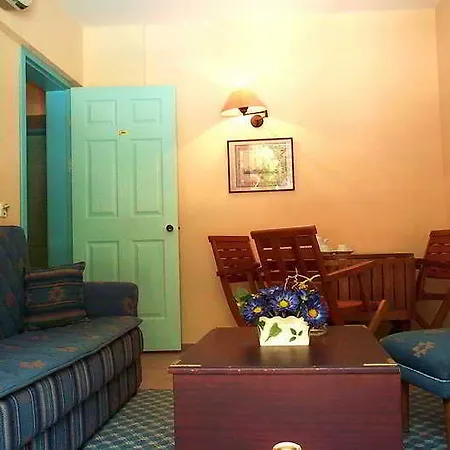 Captain Silver Hotel Icmeler